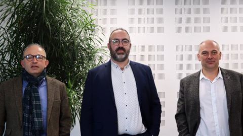Armel Lesaffre, au centre, président de la coopérative Unéal et du groupe Advitam, avec à sa droite Gabriel Delory, et à sa gauche, Nicolas Debrabant, tous deux vice-présidents de la coopérative et du groupe.