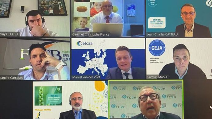 Une partie des intervenants des tables rondes du colloque de la FC2A, avec Gérard Poyer, son président (en bas, à droite). © H. LAURANDEL