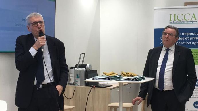 Lors du dernier Sia, Daniel Chéron (à g.), président du HCCA, a présenté les résultats 2020 de l’Observatoire économique et financier, avec François Macé, président de la section économique et financière du HCCA.