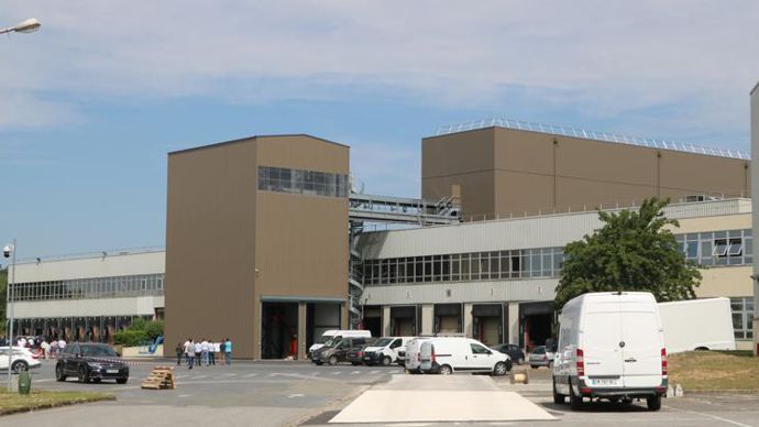 Valfrance a racheté les locaux d’une ancienne entreprise de messagerie dans la périphérie de Senlis, implantés sur 7 ha, dont 35 000 m2 couverts, pour construire son siège social et sa nouvelle usine de production de semences. © B. CAILLIEZ