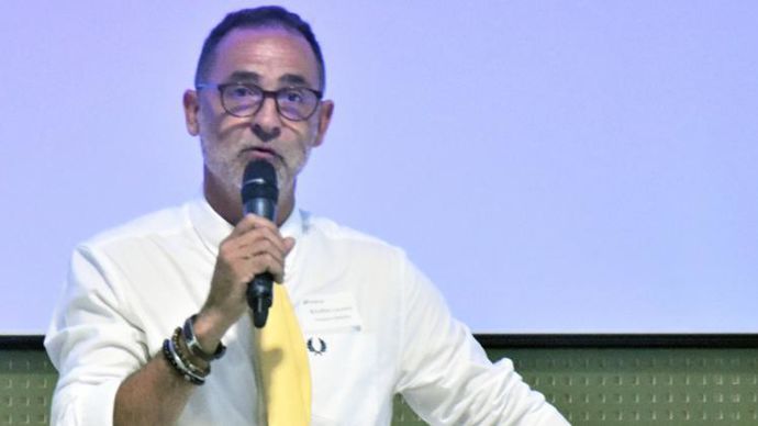 Laurent Bourdil, président de l’Anamso, ici lors de l’assemblée générale de l’association, le 8 juin, réclame aujourd’hui une juste rémunération du travail des agriculteurs multiplicateurs. © IDEQUATION