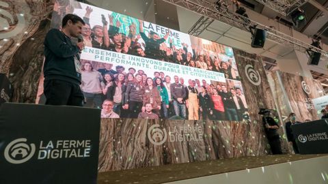 L’AgTech a été l’un des temps fort du Salon de l’agriculture 2022. Ici, Jérôme Le Roy, président de La Ferme digitale, sur le stand de l’association.