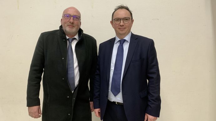 Jean-Marc Foucher et Sébastien Ciezki, respectivement président et directeur général d'île de France Sud, lors de l'AG de la coopérative, mardi 6 décembre, à Etampes (Essonne).