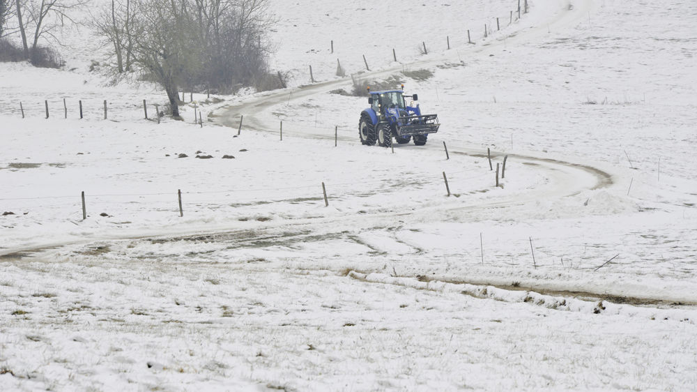 Météo-France place 28 départements en vigilance orange pour neige et verglas le 14 décembre 2022.