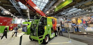 Strautmann a dévoilé un prototype de mélangeuse électrique lors d'Eurotier 2022. Strautmann a dévoilé un prototype de mélangeuse électrique lors d'Eurotier 2022.