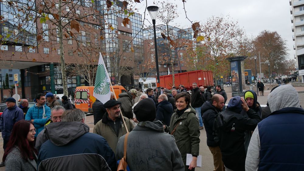 Une centaine d’agriculteurs de toute la Haute-Garonne était réunie ce 6 janvier 2023 à Toulouse.