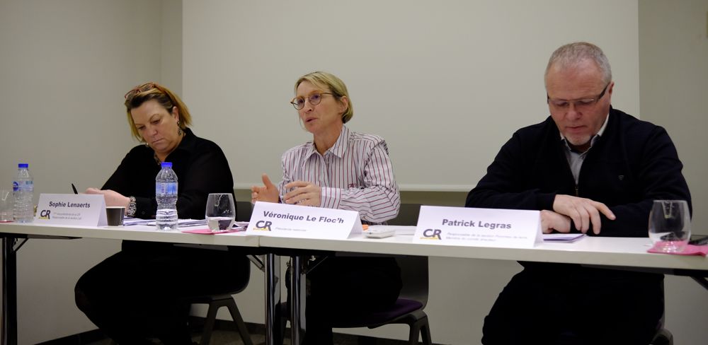 De gauche à droite, Sophie Lenaerts, Véronique Le Floc'h et Patrick Legras lors des voeux de la Coordination rurale à la presse le 30 janvier 2023.