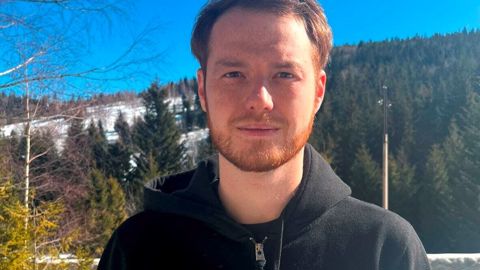 Eduard Herman, agriculteur ukrainien, raconte comment il conduit son exploitation familiale durant la guerre.