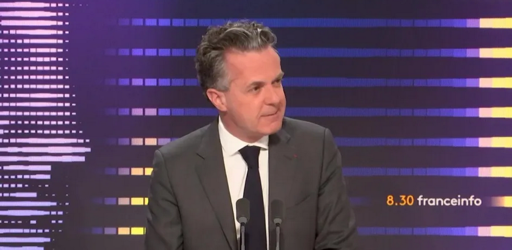 Christophe Béchu s'est exprimé au sujet de la sécheresse et restrictions d'eau qui inquiètent les agriculteurs en apaisant les tensions.