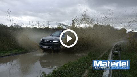 Toyota Hilux 2.8 L D-4D Invincible : l’éternel indestructible ? Toyota Hilux 2.8 L D-4D Invincible : l’éternel indestructible ?