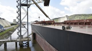 La voie maritime représente un fort potentiel commercial pour l'exportation des produits agricoles. La voie maritime représente un fort potentiel commercial pour l'exportation des produits agricoles.