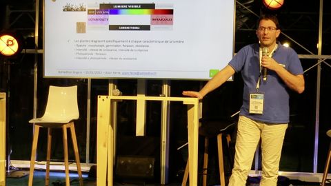 « Astredhor dispose d’un service de prestations d’essais lumière pour connaître le spectre le plus adapté aux besoins d’une exploitation », a rappelé Alain Ferre, directeur du site Astredhor Loire-Bretagne à Angers (49), à l’occasion du Sival, en janvier dernier.