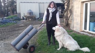 « Ce chariot de clôture a été autoconstruit par les agricultrices », indique Charlotte Kerglonou, productrice de lait bio à Essé. « Ce chariot de clôture a été autoconstruit par les agricultrices », indique Charlotte Kerglonou, productrice de lait bio à Essé.