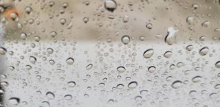 Le vent et la pluie font leur retour à la fin de la semaine. Le vent et la pluie font leur retour à la fin de la semaine.