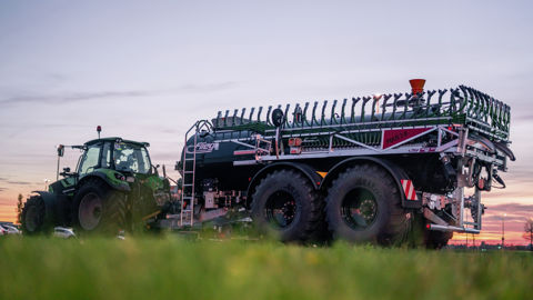La tonne à lisier BigFoot se décline en deux versions de 16 000 et 18 000 litres.