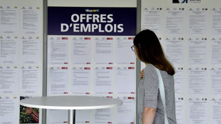 « Il faut qu’on ouvre grand les bras, le manque de main d'oeuvre est un facteur limitant », estime Yannick Fialip, membre du bureau de la FNSEA. « Il faut qu’on ouvre grand les bras, le manque de main d'oeuvre est un facteur limitant », estime Yannick Fialip, membre du bureau de la FNSEA.