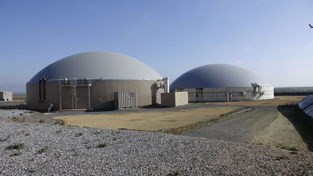 L’unité de méthanisation de MVS Énergie ne compte que deux cellules ayant le rôle de digesteur pour l'une et de stockage pour l’autre. L’unité de méthanisation de MVS Énergie ne compte que deux cellules ayant le rôle de digesteur pour l'une et de stockage pour l’autre.
