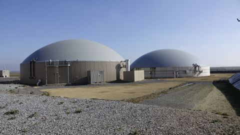 L’unité de méthanisation de MVS Énergie ne compte que deux cellules ayant le rôle de digesteur pour l'une et de stockage pour l’autre. L’unité de méthanisation de MVS Énergie ne compte que deux cellules ayant le rôle de digesteur pour l'une et de stockage pour l’autre.