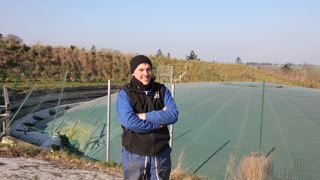 Rémi Cadio a opté pour ce système simple de micro-méthanisation, nécessitant moins de travaux et moins d’investissements. Le Gaec produit 1,5 million de litres de lait avec 140 vaches laitières sur 190 ha.