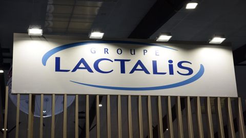Lactalis dépasse Danone et intègre le top 10 mondial des entreprises agroalimentaires avec un chiffre d'affaire qui dépasse les 28 milliards d'euros. Lactalis dépasse Danone et intègre le top 10 mondial des entreprises agroalimentaires avec un chiffre d'affaire qui dépasse les 28 milliards d'euros.