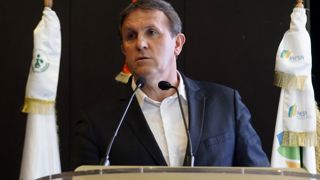 Vincent Chatellier est ingénieur de recherche au département EcoSocio à l’Inrae. Lors du  4e Symposium « Lait, vecteur de Développement » à Tunis le 7 mars, il a incité les pays d’Afrique du Nord à une dépendance raisonnée vis-à-vis du marché mondial, projetant une demande mondiale en lait supérieure à l’offre.