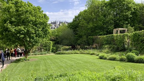 Le Festival international des jardins de Chaumont-sur-Loire est ouvert jusqu’au 5 novembre. Sur le thème de la résilience, l’édition 2023 est terre à terre et surtout très réussie conté esthétique. Le Festival international des jardins de Chaumont-sur-Loire est ouvert jusqu’au 5 novembre. Sur le thème de la résilience, l’édition 2023 est terre à terre et surtout très réussie conté esthétique.