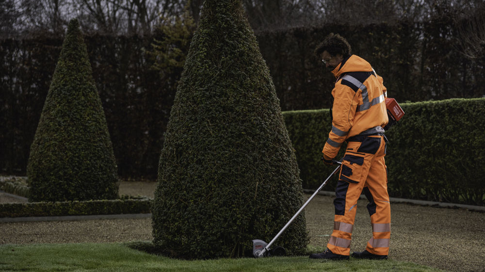 Dresse-bordures 60V Kress (KC150.9), des bordures nettes, sans effort