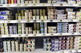A l'instar du marché global du bio, les produits laitiers bio voient leur achats réduire depuis 2020. A l'instar du marché global du bio, les produits laitiers bio voient leur achats réduire depuis 2020.
