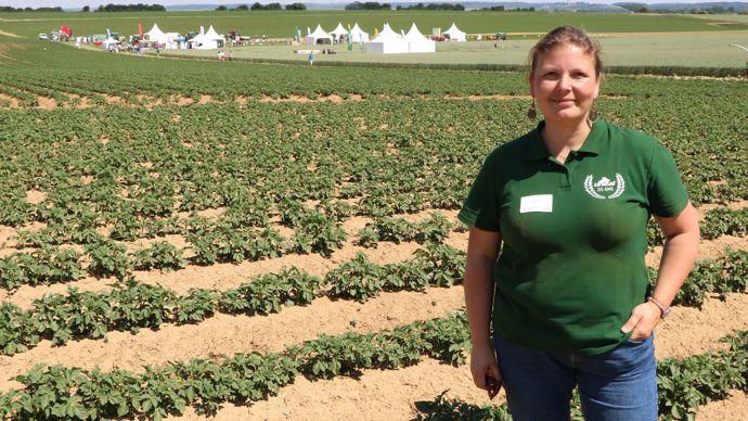 « En plus des équipements d’irrigation avec rampes ou systèmes de micro-irrigation, nous étudions un robot d’irrigation développé par la start-up Osiris », soulignait Hélène Merlin, responsable du service agronomique d’Unéal lors du Techniday 2023.