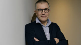 Damien Lacombe, président de Sodiaal, a indiqué que la part des produits de grande consommation dans le mix produit de la coopérative était de 47 %. Damien Lacombe, président de Sodiaal, a indiqué que la part des produits de grande consommation dans le mix produit de la coopérative était de 47 %.