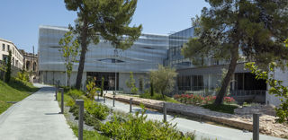 Le musée de la Romanité, à Nîmes, est une des références du groupe Sols, mais aussi de Pépinière Sport et Paysage, adhérente de Lajus Entreprises.
