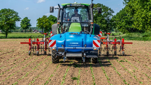 Lemken : biner et pulvériser en un seul passage avec la cuve SprayHub Lemken : biner et pulvériser en un seul passage avec la cuve SprayHub
