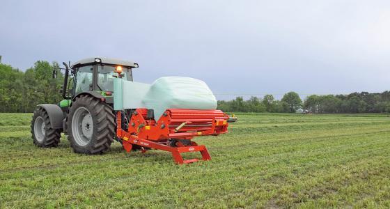 Enrubanneuse Kuhn SW 1104C