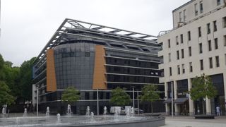 Le tribunal judiciaire de Coutances (Manche) a donné raison à Sunlait, il y a un an. Savencia a fait appel. Le contentieux a été renvoyé devant la cour d’appel de Caen (Calvados). L’audience de plaidoiries est fixée au mardi 19 septembre.