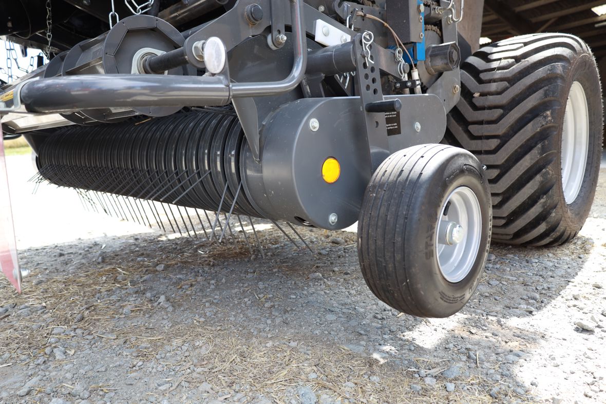 Rotna Pu Massey Ferguson RB 4160V : cousine de la Fendt Rotana