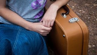 Le syndrome du nid vide affecte environ un tiers des femmes dont les enfants quittent la maison. Le syndrome du nid vide affecte environ un tiers des femmes dont les enfants quittent la maison.
