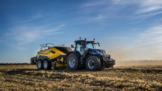 Ces tracteurs répondent aux normes antipollution Stage V, grâce à un système de post-traitement SCR EcoBlue 2.0. Ces tracteurs répondent aux normes antipollution Stage V, grâce à un système de post-traitement SCR EcoBlue 2.0.