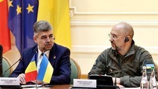 Les Premiers ministres roumain et ukrainien ont signé le 18 octobre 2023 un accord pour accroître le transit de produits agricoles et doubler la capacité de transit actuelle. Les Premiers ministres roumain et ukrainien ont signé le 18 octobre 2023 un accord pour accroître le transit de produits agricoles et doubler la capacité de transit actuelle.
