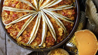Couronne de tacos à la mimolette râpée.