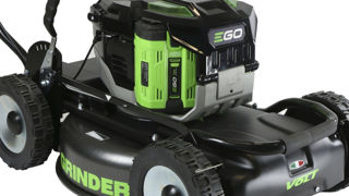 Un modèle Grinder à coupe mulching dans la gamme Volt de Marina Systems.