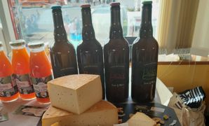 Cette année, 15 producteurs ont concouru avec 27 produits. Cette année, 15 producteurs ont concouru avec 27 produits.