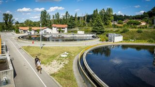 Dans le cadre du plan eau, le gouvernement s’est fixé comme objectif de valoriser 10 % des eaux usées traitées d’ici à 2030, contre 1 % actuellement. Dans le cadre du plan eau, le gouvernement s’est fixé comme objectif de valoriser 10 % des eaux usées traitées d’ici à 2030, contre 1 % actuellement.