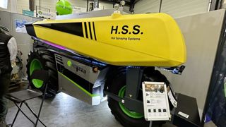 AgXeed développe son robot en version adaptée aux cultures spécialisées, avec un pulvérisateur. AgXeed développe son robot en version adaptée aux cultures spécialisées, avec un pulvérisateur.