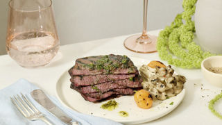 Aleph Farms vient d'obtenir en Israël une autorisation de commercialisation pour un steak de boeuf cultivé en laboratoire. Aleph Farms vient d'obtenir en Israël une autorisation de commercialisation pour un steak de boeuf cultivé en laboratoire.