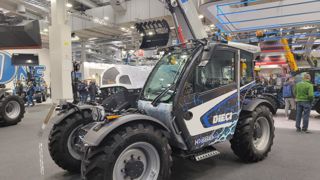 Agritechnica 2023 a été l'occasion pour le constructeur Dieci de dévoiler un concept de télescopique hybride, l'Agri Farmer Hybrid. Agritechnica 2023 a été l'occasion pour le constructeur Dieci de dévoiler un concept de télescopique hybride, l'Agri Farmer Hybrid.