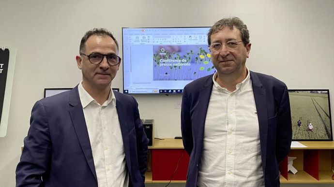 Laurent Bourdil (à g.), président de la section des plantes oléagineuses de Semae, et Pierre Pagès (à dr.), président de Semae, ont rappelé, le 14 février, les différents enjeux à venir pour la filière semences.