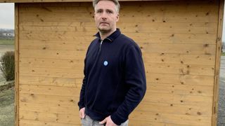 Landry Rivière, à la tête de 120 vaches dans la Manche avec son frère, est président de l’OP Ouest’Lait qui rassemble 530 exploitations de la Manche et d’Ille-et-Vilaine pour 345 Ml livrés à Savencia en 2023. L’OP est la plus importante des six OP de Sunlait (600 Ml et 950 adhérents). Landry Rivière, à la tête de 120 vaches dans la Manche avec son frère, est président de l’OP Ouest’Lait qui rassemble 530 exploitations de la Manche et d’Ille-et-Vilaine pour 345 Ml livrés à Savencia en 2023. L’OP est la plus importante des six OP de Sunlait (600 Ml et 950 adhérents).