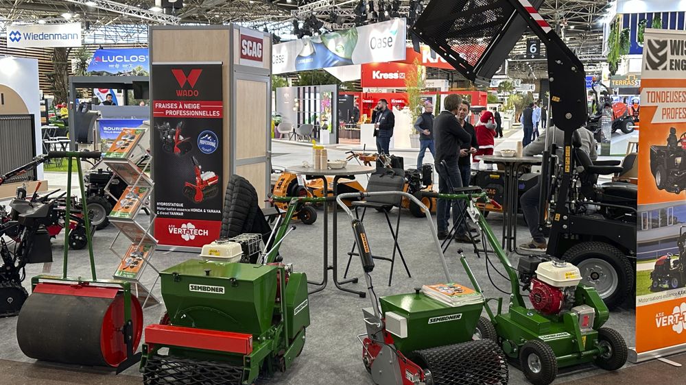 Le stand d'ATC Vert-Tech sur le dernier salon Paysalia avec, au premier plan, les matériels Sembdner.