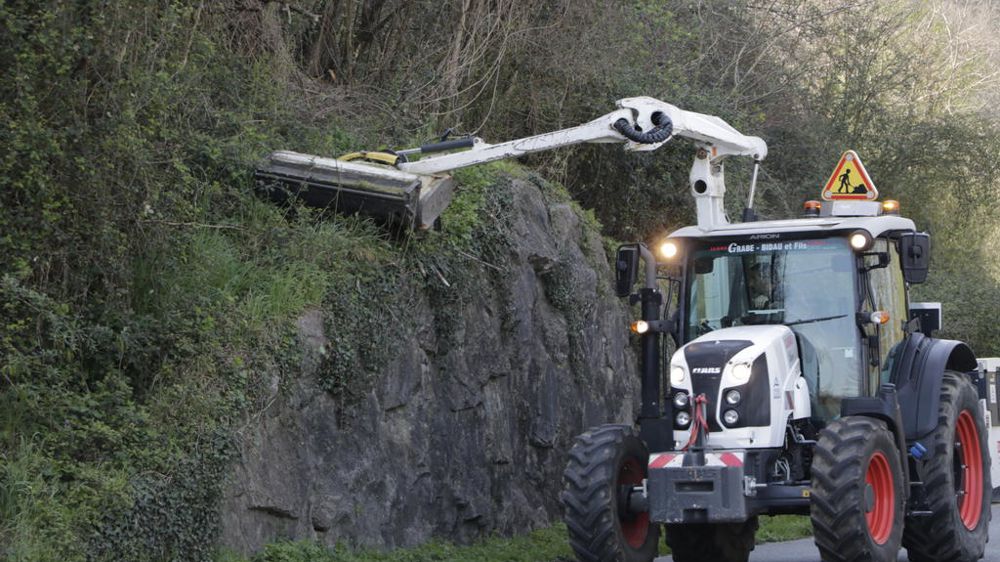 La cinématique est identique entre l’hydraulique et l’électrique.