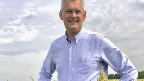 Sur blé, le recours aux PNPP permet à Bruno Delacour de réduire voire de supprimer insecticides et fongicides.